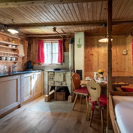 Wichtelhuette Silberregion Karwendel Umlberg